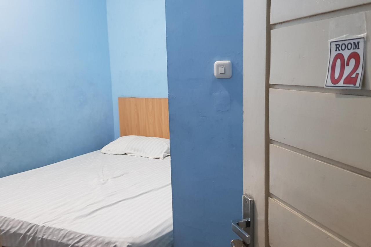 Oyo 93162 Cempaka Syariah Hotel Medan Luaran gambar