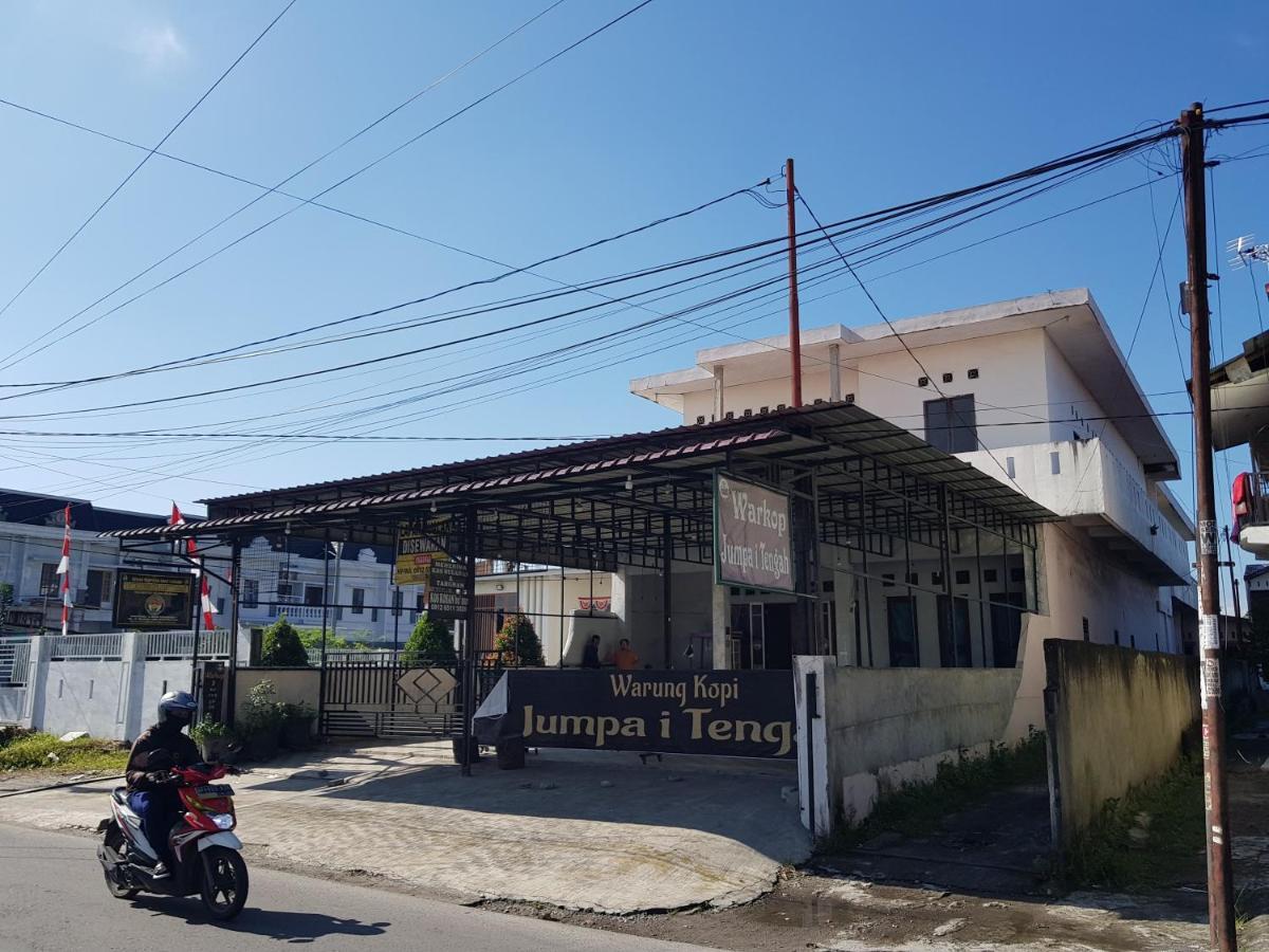 Oyo 93162 Cempaka Syariah Hotel Medan Luaran gambar